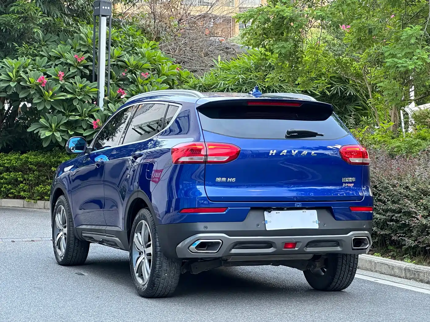 Photo 18 - Haval H6