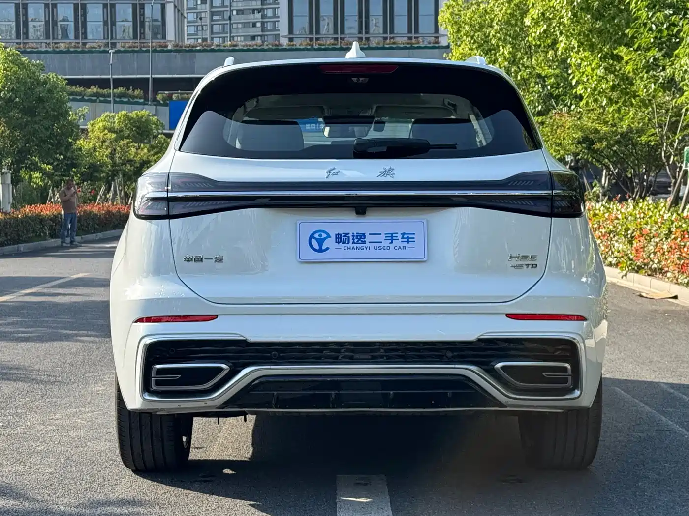 Hongqi HS5 2023 2.0T Flag Leader Pro Edition фото 4