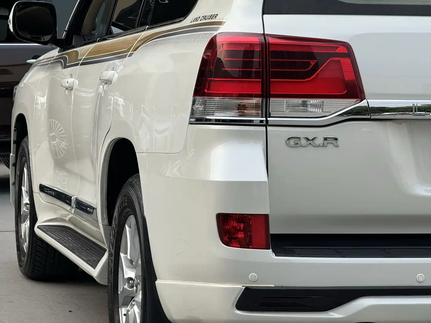 Toyota Land Cruiser (Import) 2019