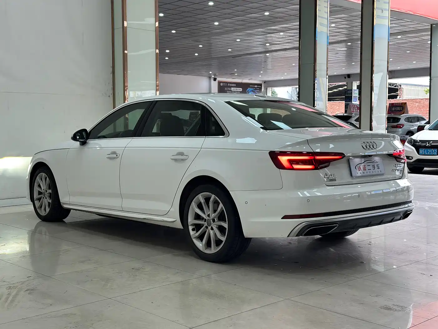 Audi A4L 2019 40 TFSI Fashion (China V) фото 17