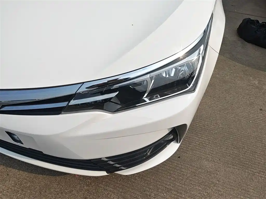 Toyota Corolla 2018 1.2T S-CVT GL Smart Edition фото 24