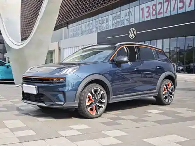 Lynk & Co 06