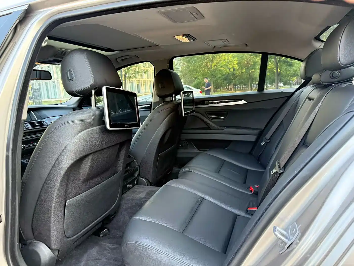 BMW 5 Series 2014 525Li Leading фото 5