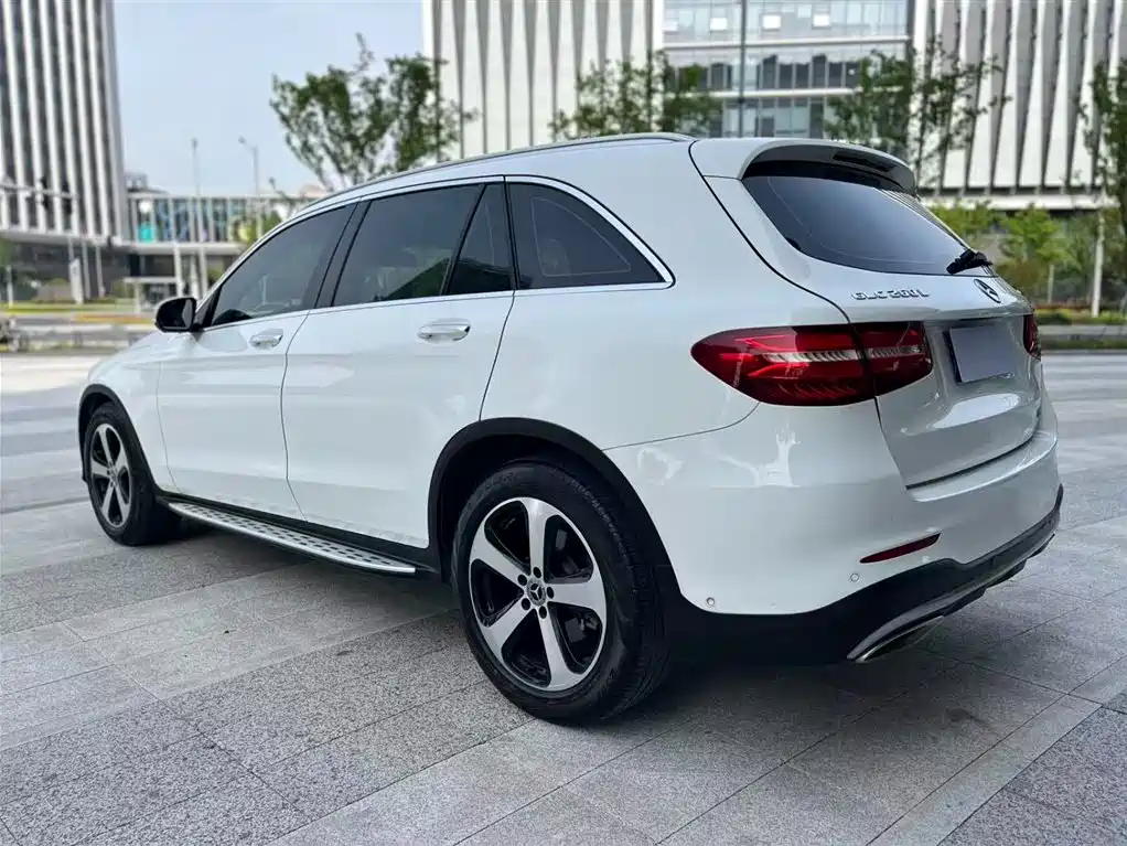 Mercedes-Benz GLC 2019 GLC 260 4MATIC Dynamic фото 5
