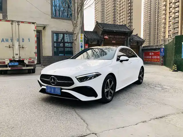MERCEDES-BENZ A CLASS
