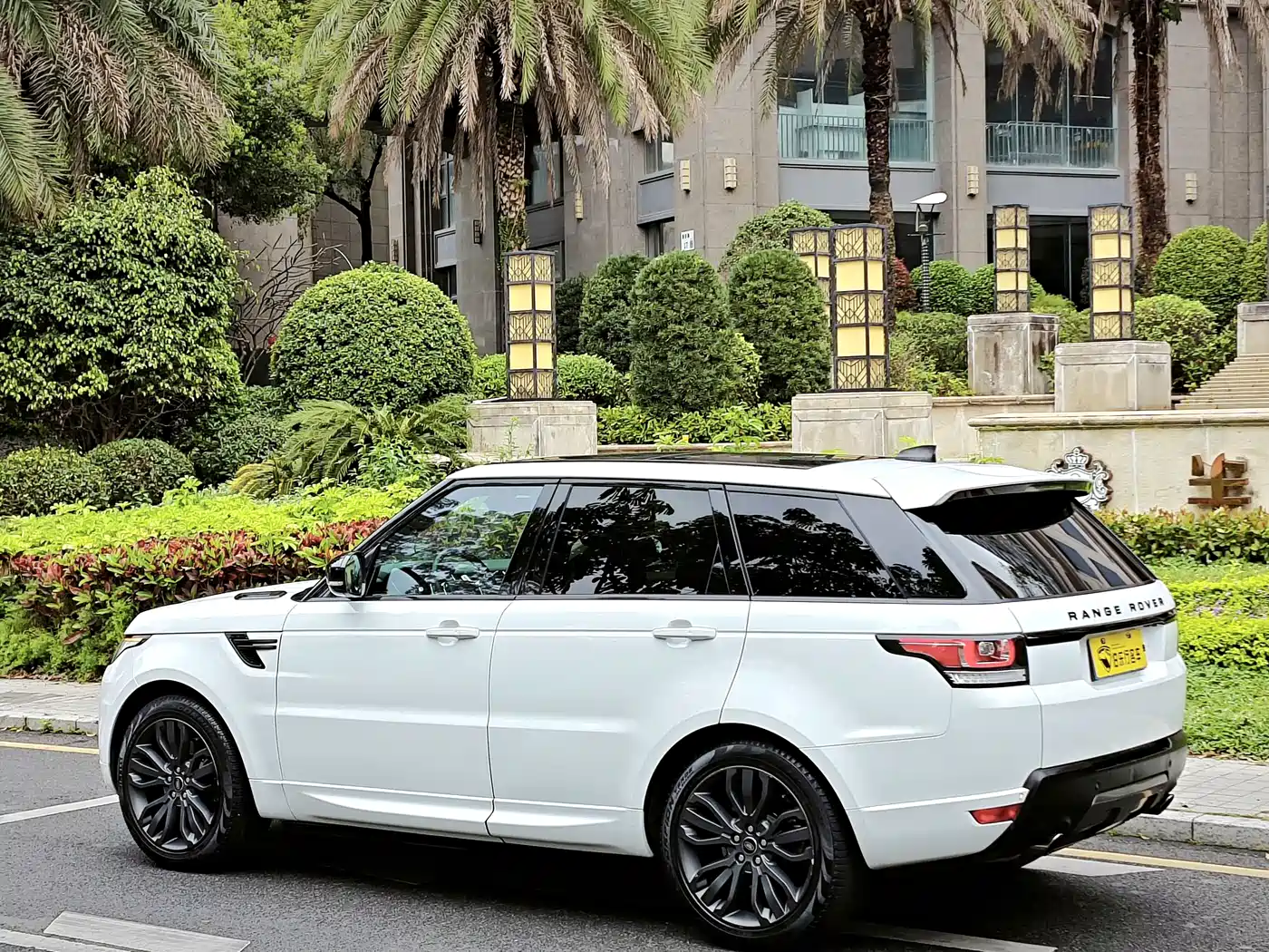 Land Rover Range Rover Sport 2017 3.0 SC V6 HSE фото 21