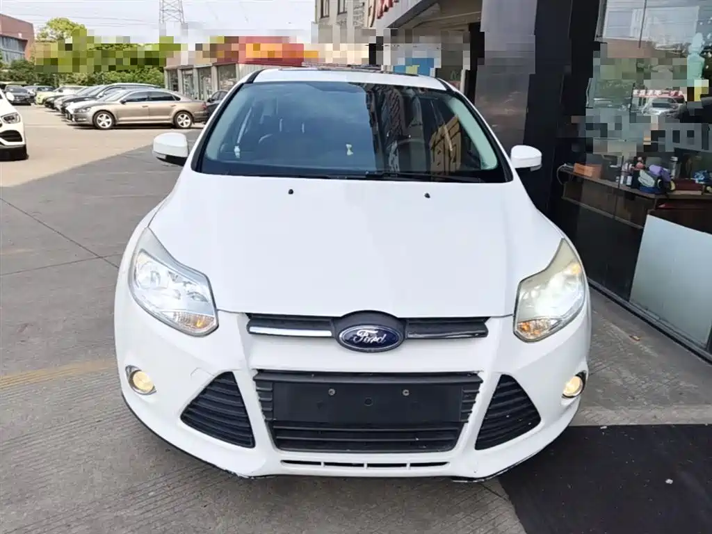 Фото 3 - Ford Focus