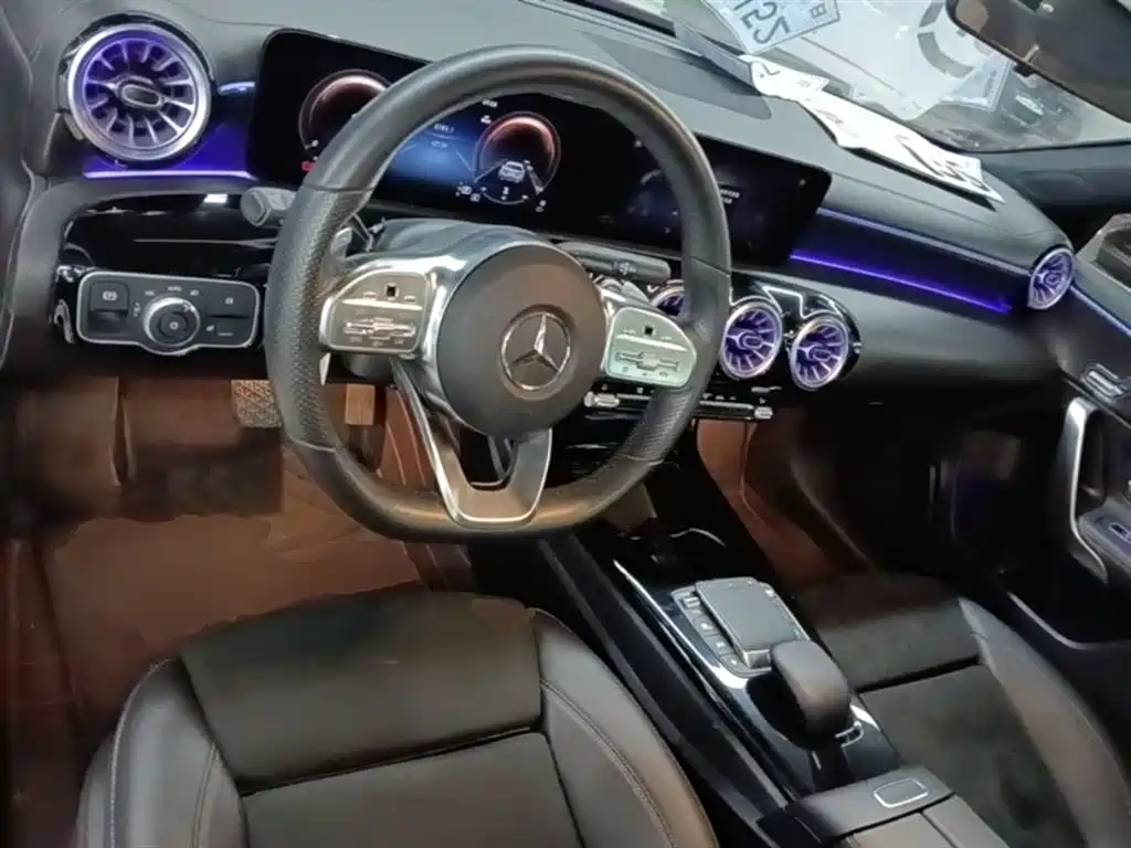 Mercedes-Benz A-Class 2022 Facelift III A 200 L Sport Sedan Fashion фото 10
