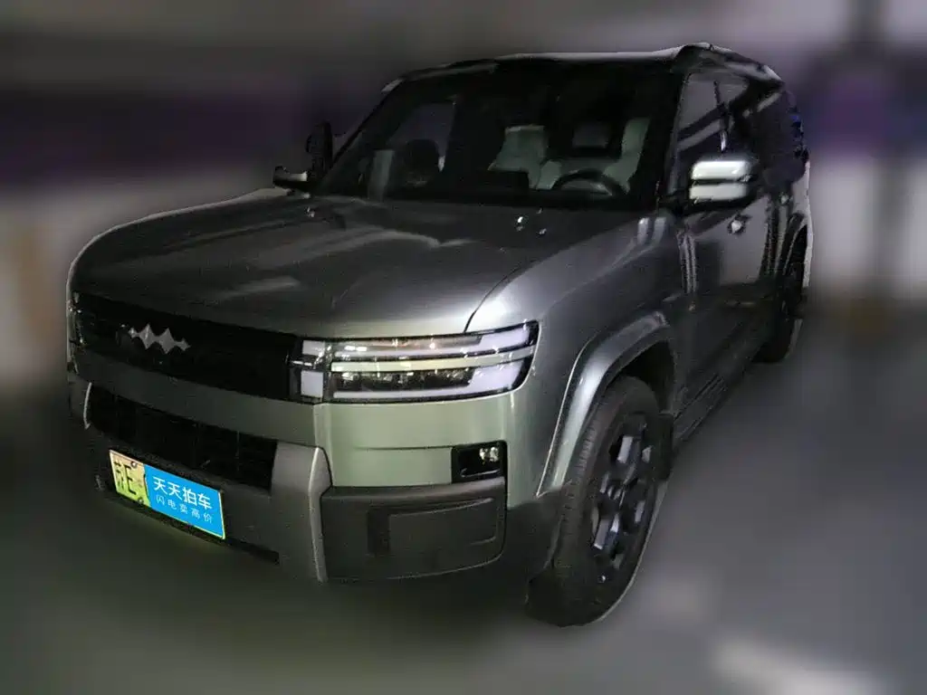Fang Cheng Bao Titanium 7 2025 AWD Base Model