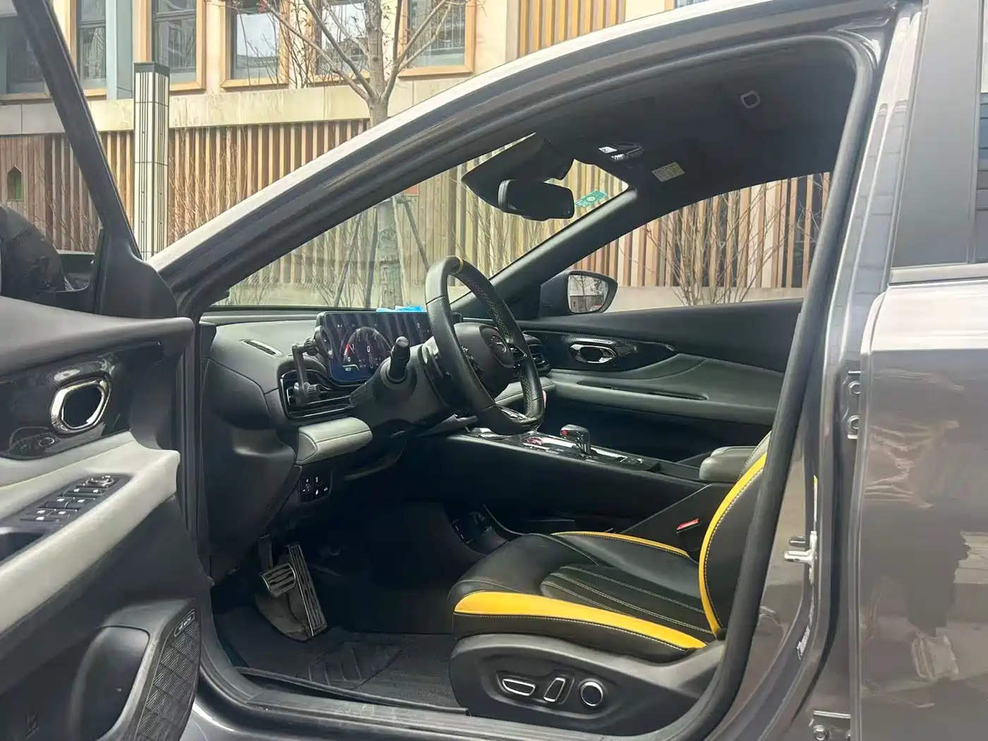GAC Trumpchi Trumpchi Emkoo 2021 270T DCT J16 Edition фото 6