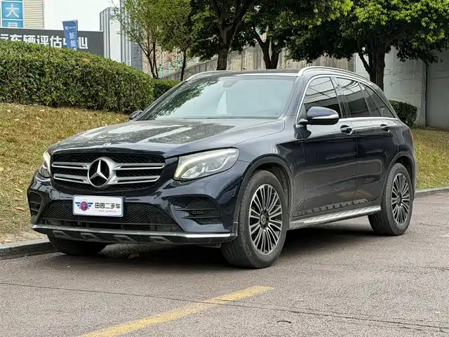 MERCEDES-BENZ GLC