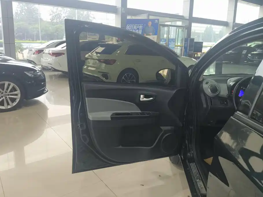 Changan Benben E-Star 2021 2021 National Edition Heartjoy LFP (31.86kWh)