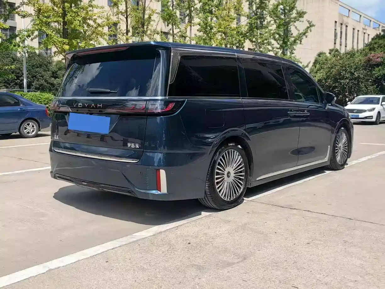 Voyah Auto Voyah Dreamer 2025 PHEV 4WD Kunpeng Premium Edition фото 7