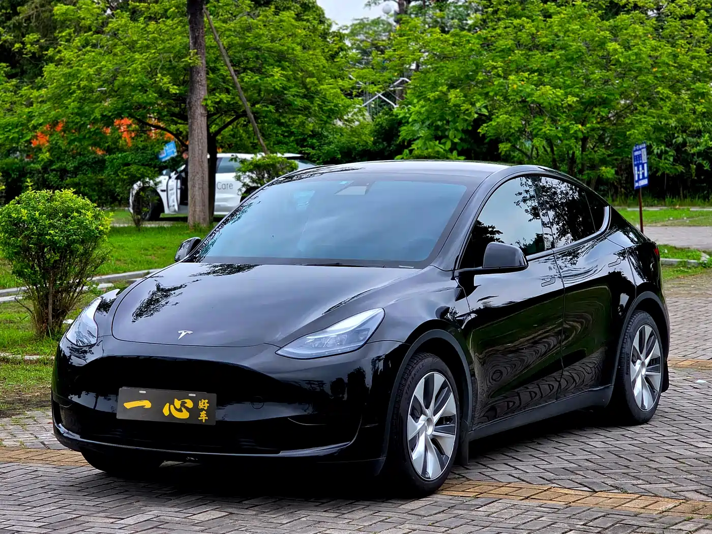Tesla Model Y 2022 Facelift Rear-Wheel Drive Version