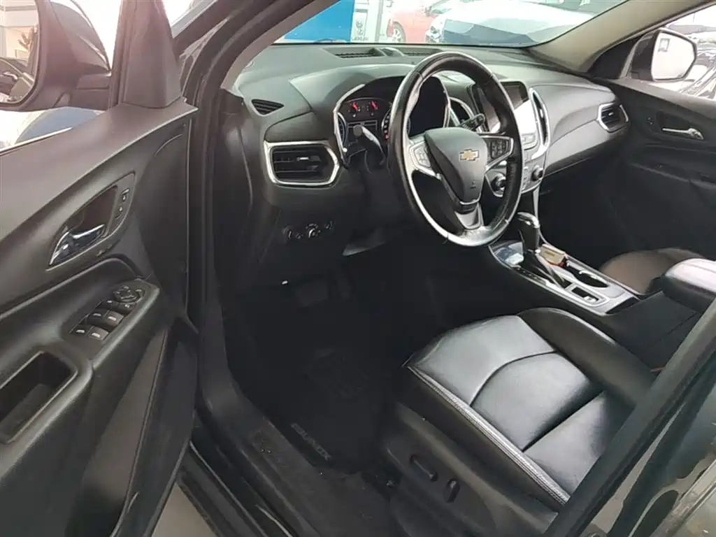 Chevrolet Equinox 2017 535T Automatic Realm Edition фото 23
