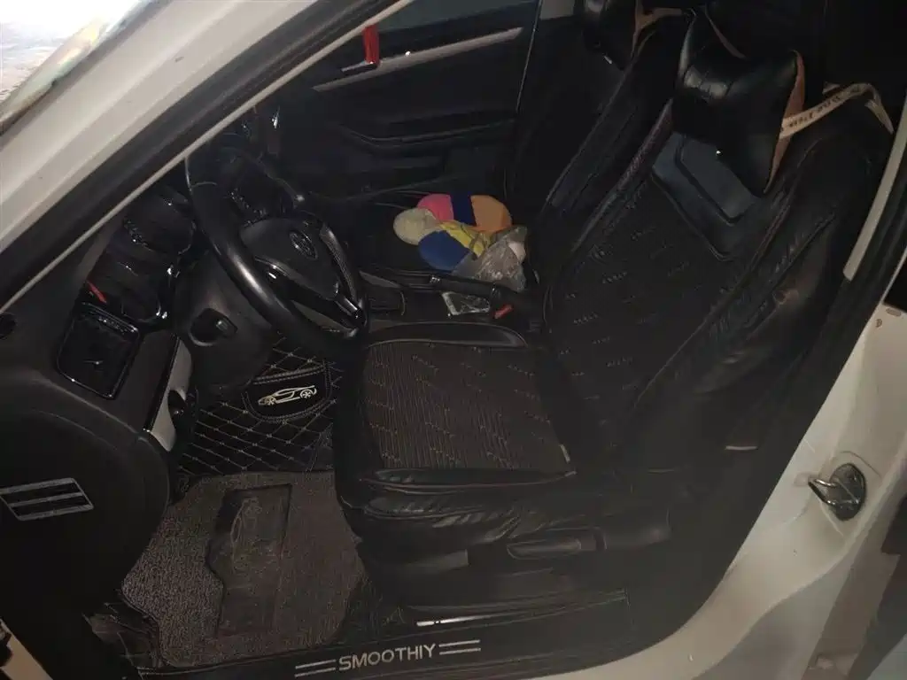 Volkswagen Sagitar 2017 230TSI Automatic Comfort фото 8