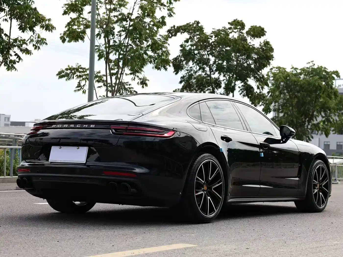 Porsche Panamera 2017 Panamera 3.0T фото 18
