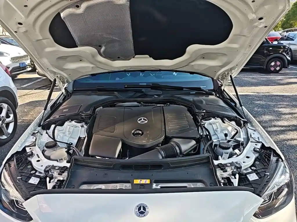 Фото 20 - Mercedes-Benz C-Class