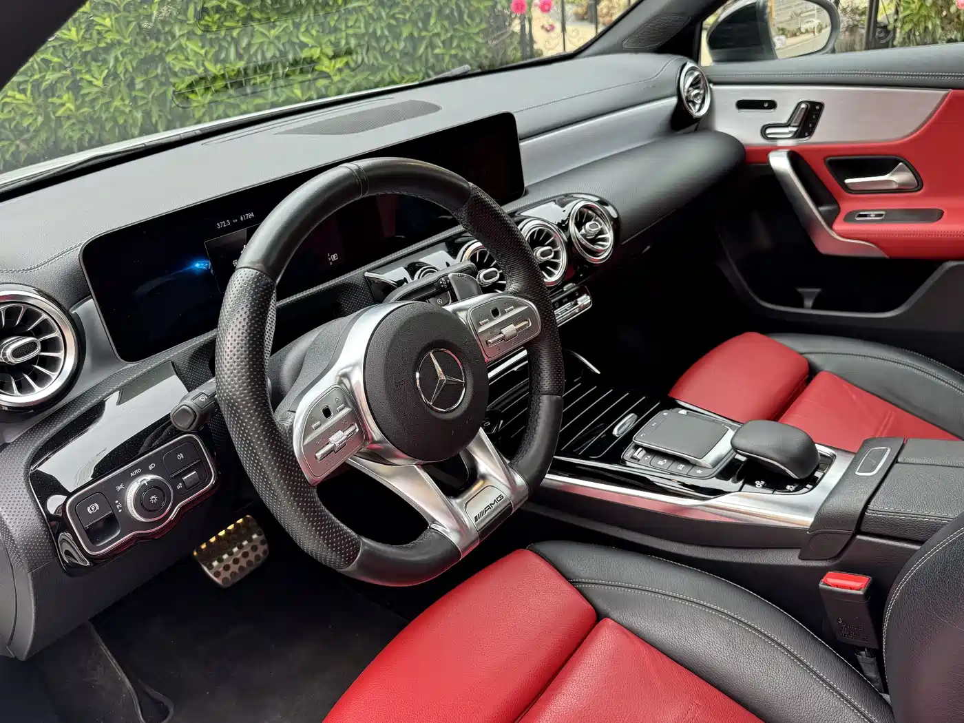 Mercedes-Benz A-Class AMG (Import) 2020 AMG A 35 4MATIC фото 8