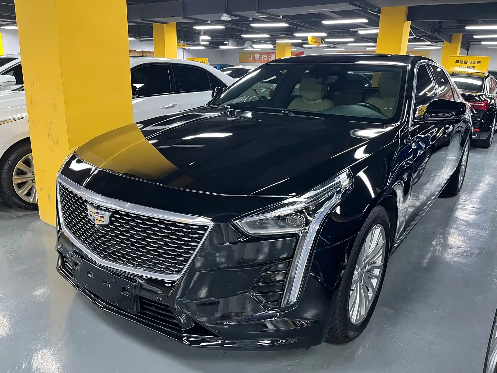 Фото 1 - Cadillac CT6