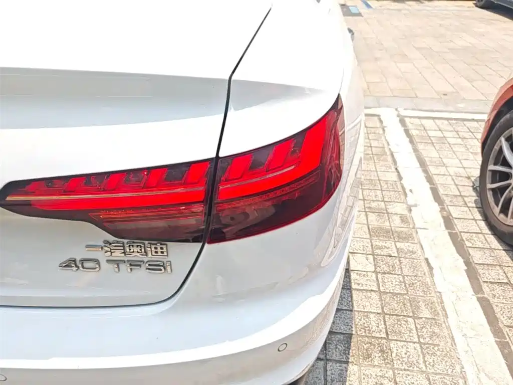 Audi A4L 2022 40 TFSI Luxury Elegance фото 8