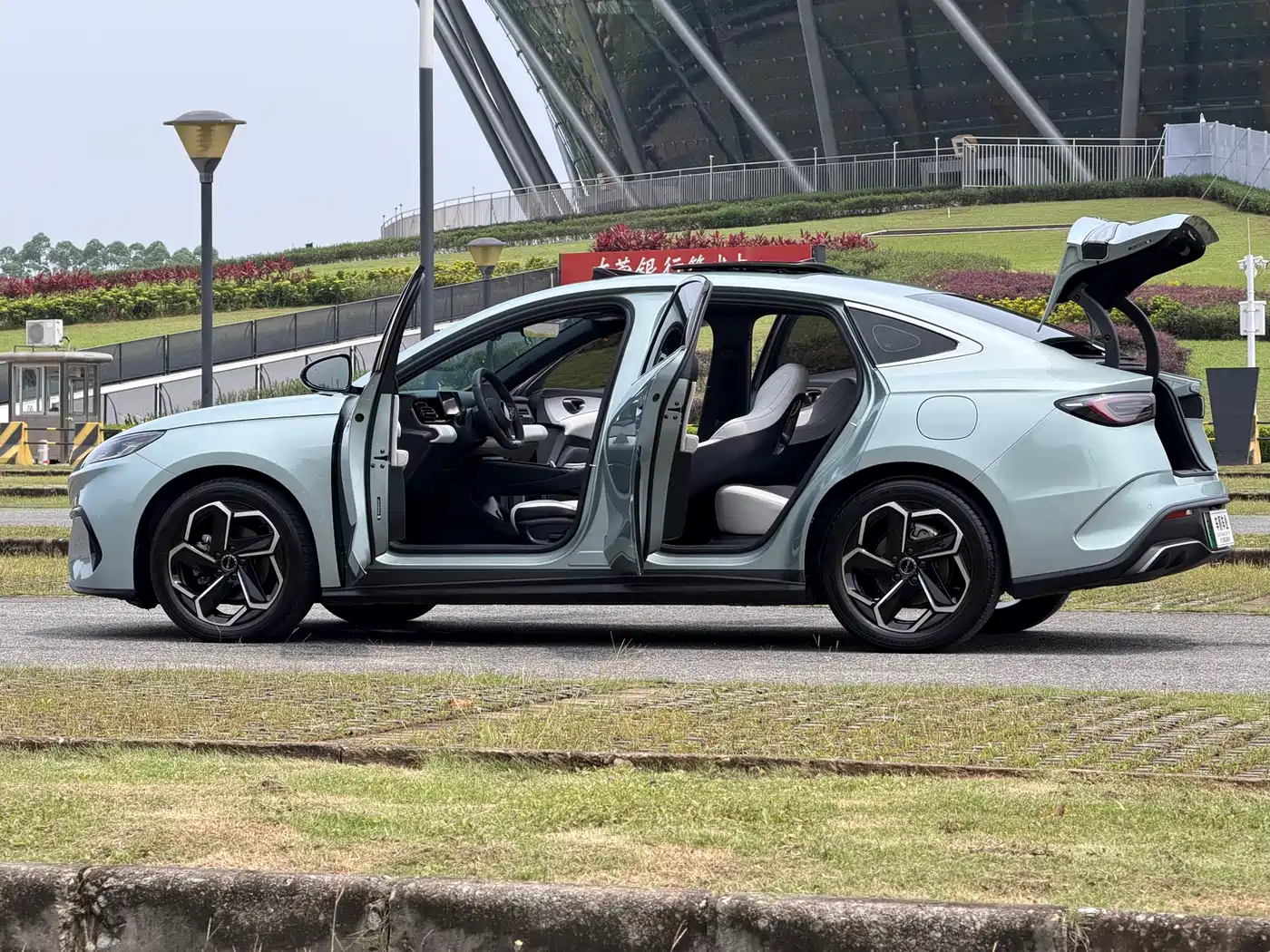 BYD Seal 06 New Energy 2024 DM-i 120KM Flagship фото 24