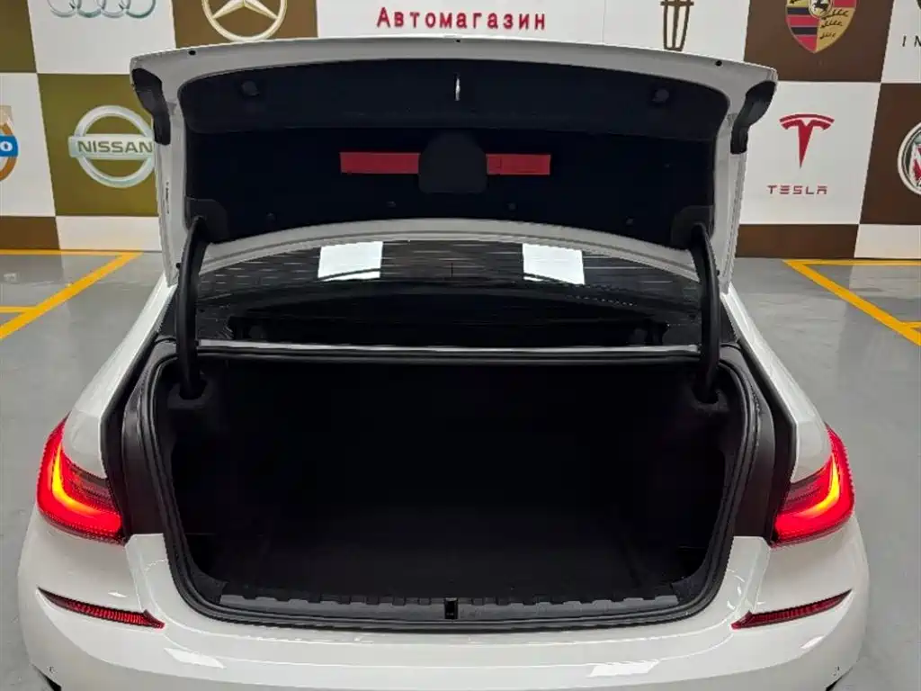 BMW 3 Series 2022 320Li M Sport Package фото 17