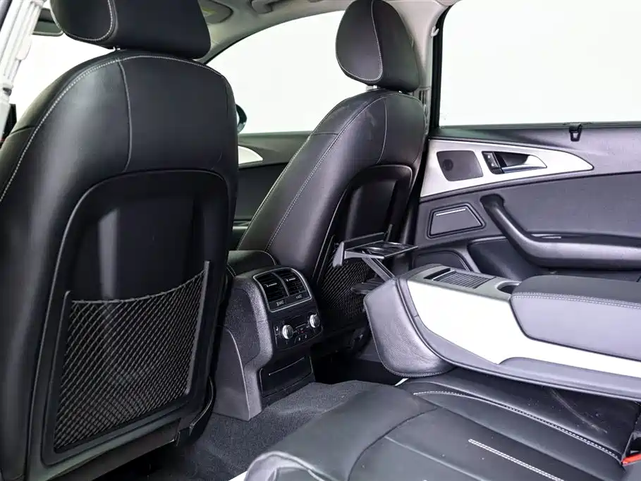 Audi A6L 2018 30th Anniversary 35 TFSI Fashion фото 7