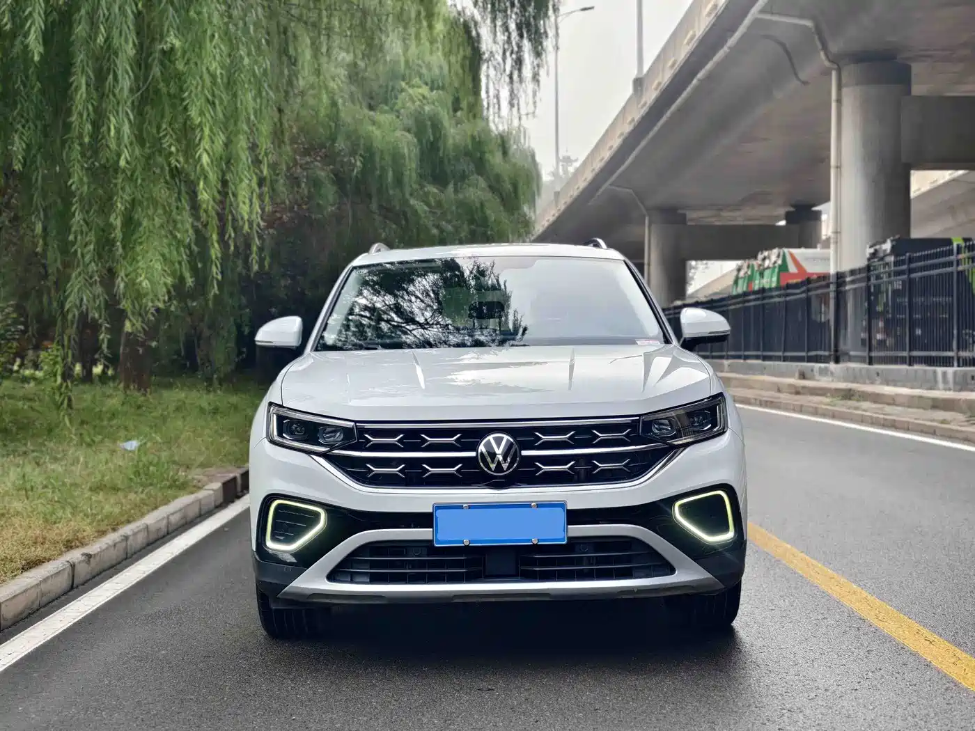Volkswagen Tayron 2023 330TSI 2WD Luxury Plus Advanced Edition фото 2