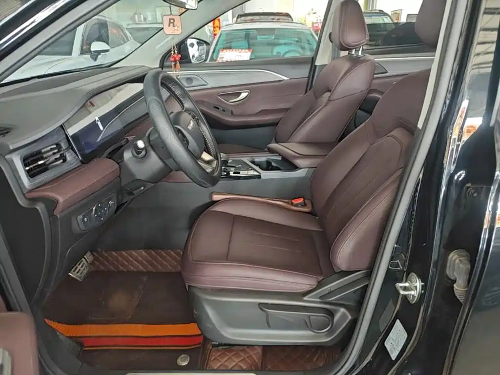 Jetour X90 PLUS 2024 2024 1.6TD DCT Big Family Happy Edition 7-seater