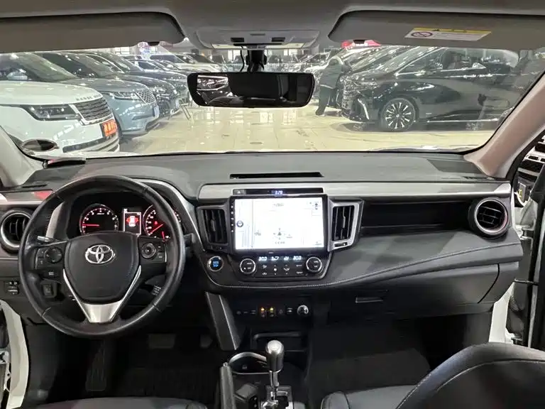 Toyota RAV4 Rongfang 2016 2.5L Automatic 4WD Elite фото 7