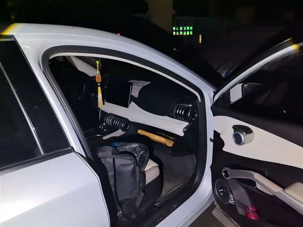 BYD Yuan PLUS 2024 Glory Edition 510KM Leading фото 20