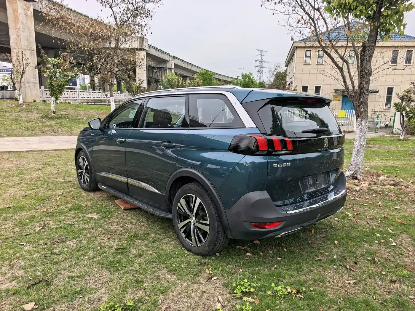 Peugeot 5008 2017 350THP 7-seat Elite Edition фото 5