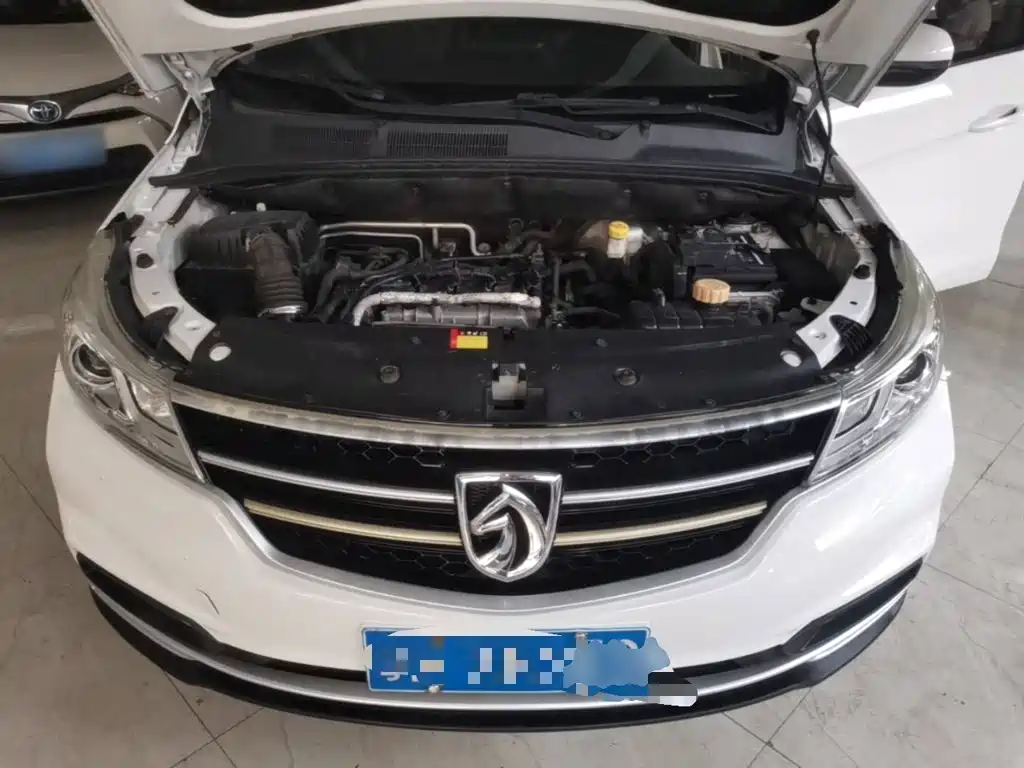 Baojun 730 2019 2019 1.5T CVT Fashion Edition 7-Seater China VI