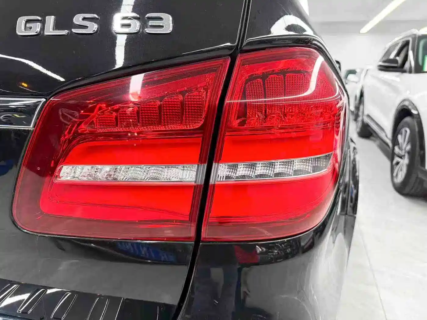 Mercedes-Benz GLS AMG 2017 2017 AMG GLS 63 4MATIC
