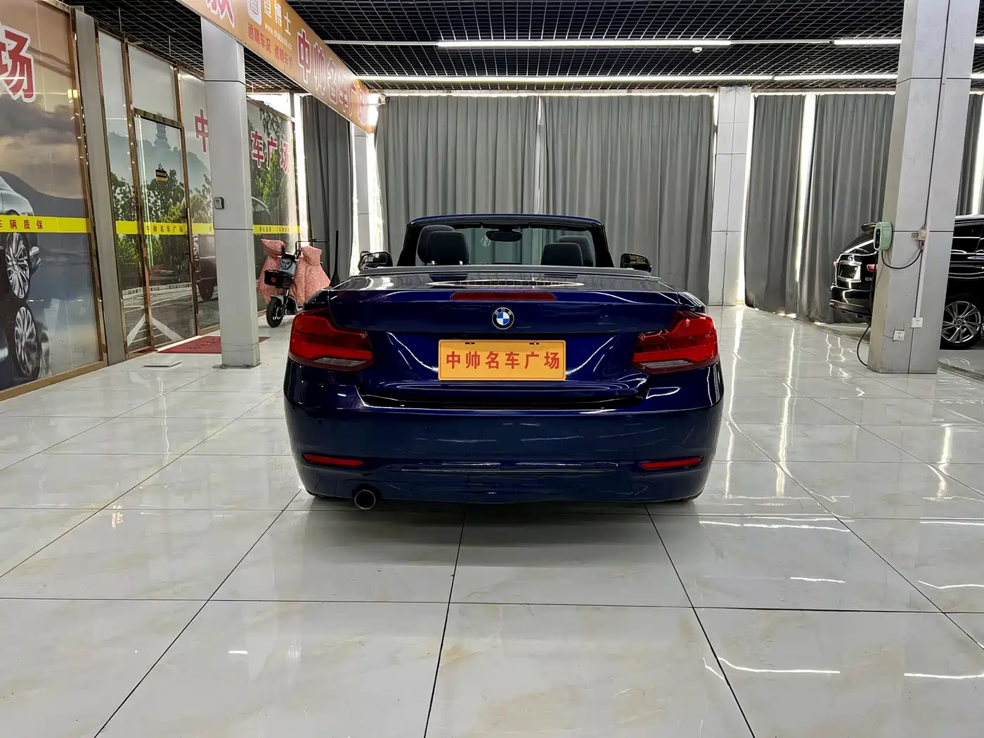 BMW 2 Series (Import) 2018 220i Convertible Coupe Sport Design Package фото 5