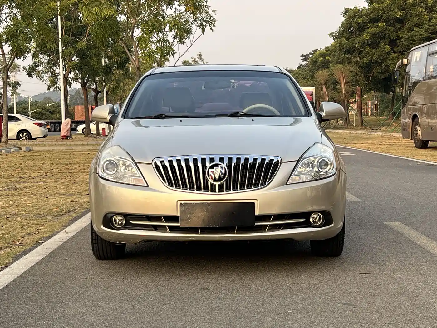 Buick Excelle 2013 1.5L Automatic Classic фото 2