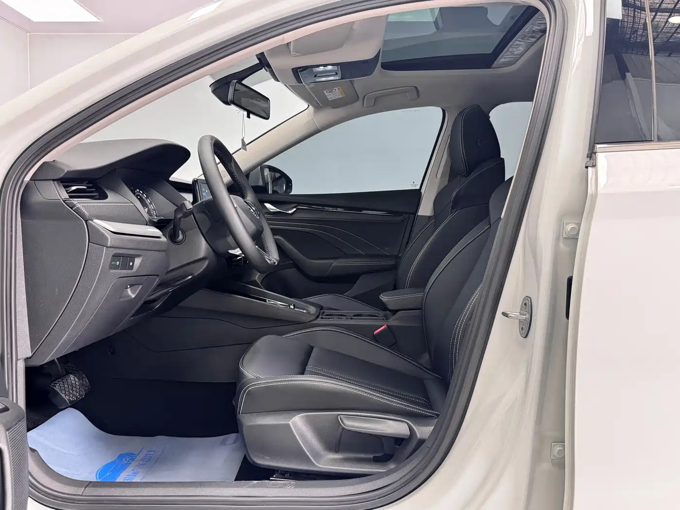 Škoda Octavia 2022 PRO TSI280 Premium Edition фото 9