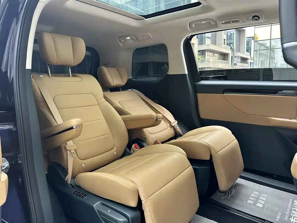 GAC Trumpchi Trumpchi E8 NEV 2024 Model 150km MAX фото 10