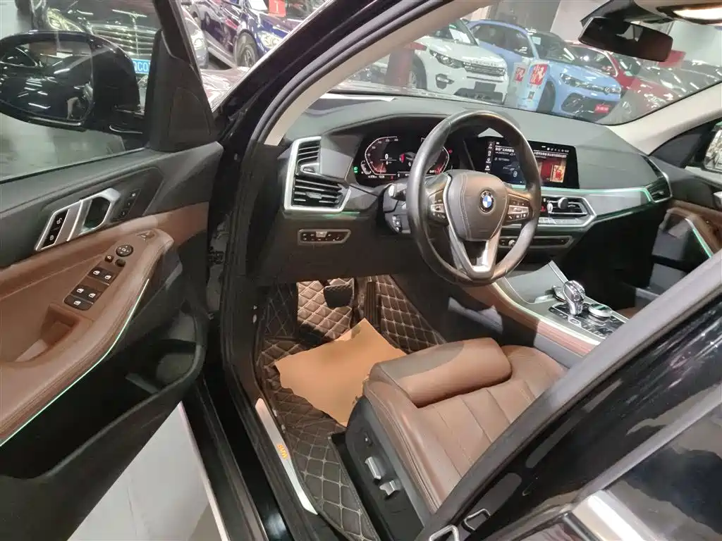 BMW X5 (Import) 2020 xDrive30i X Design Package фото 16