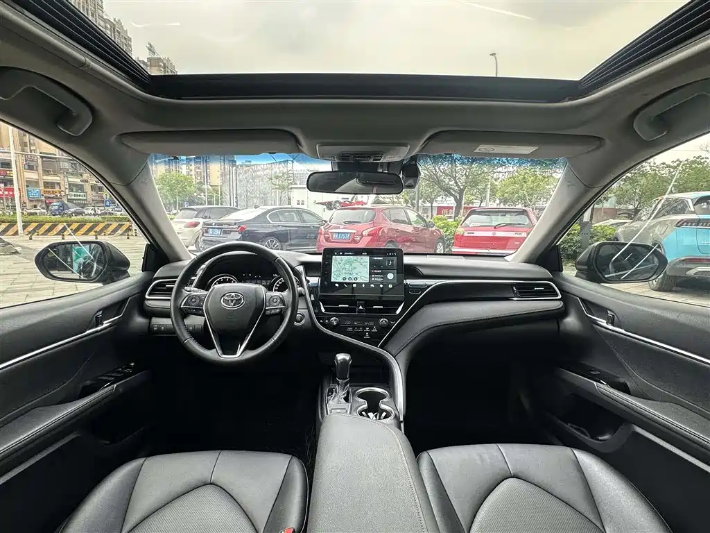 Toyota Camry 2021 2.0G Luxury Edition фото 14