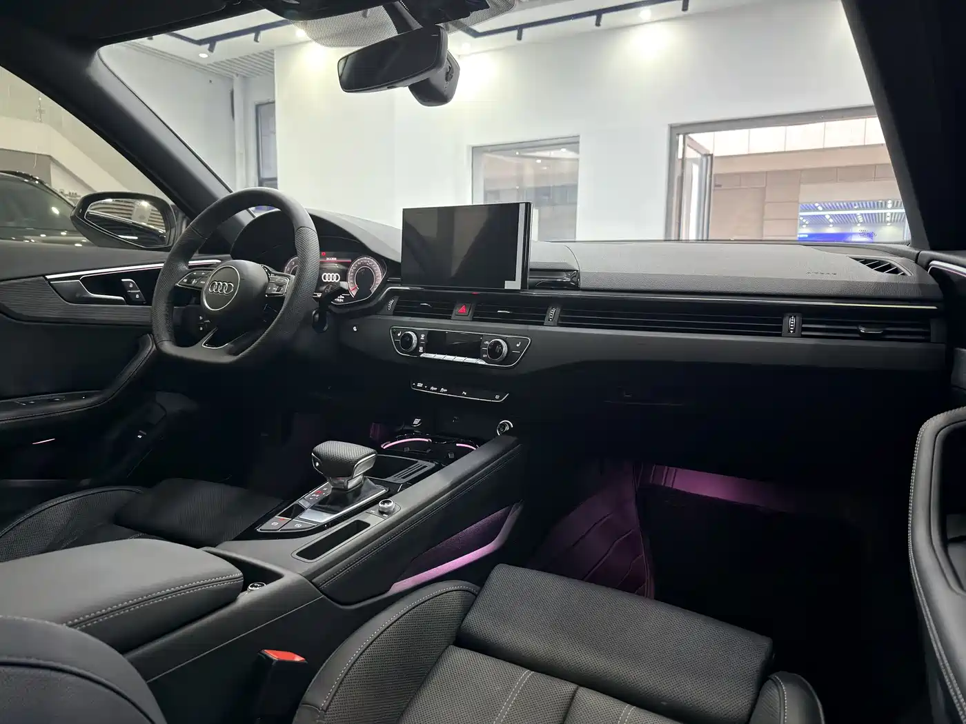 Audi A4L 2024 40 TFSI Luxury Dynamic фото 8