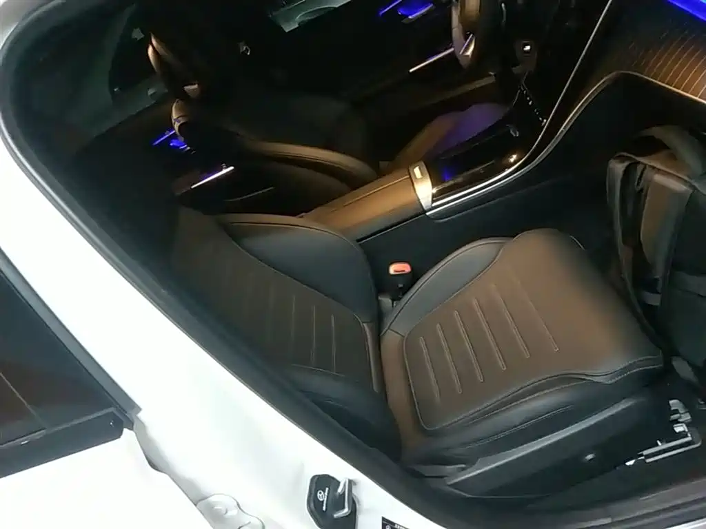 Mercedes-Benz C-Class 2024 C 260 L Night Edition Sport фото 20