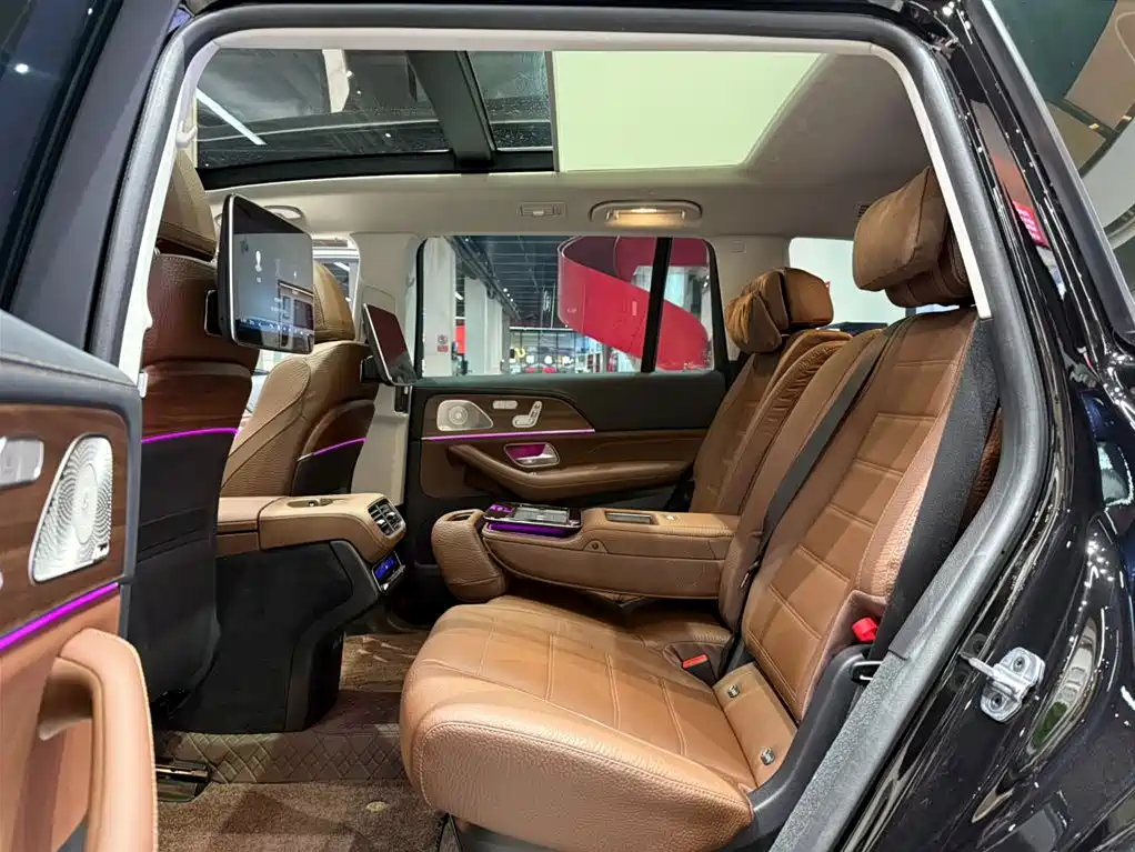 Mercedes-Benz GLS 2024 Model GLS 450 4MATIC Luxury фото 17