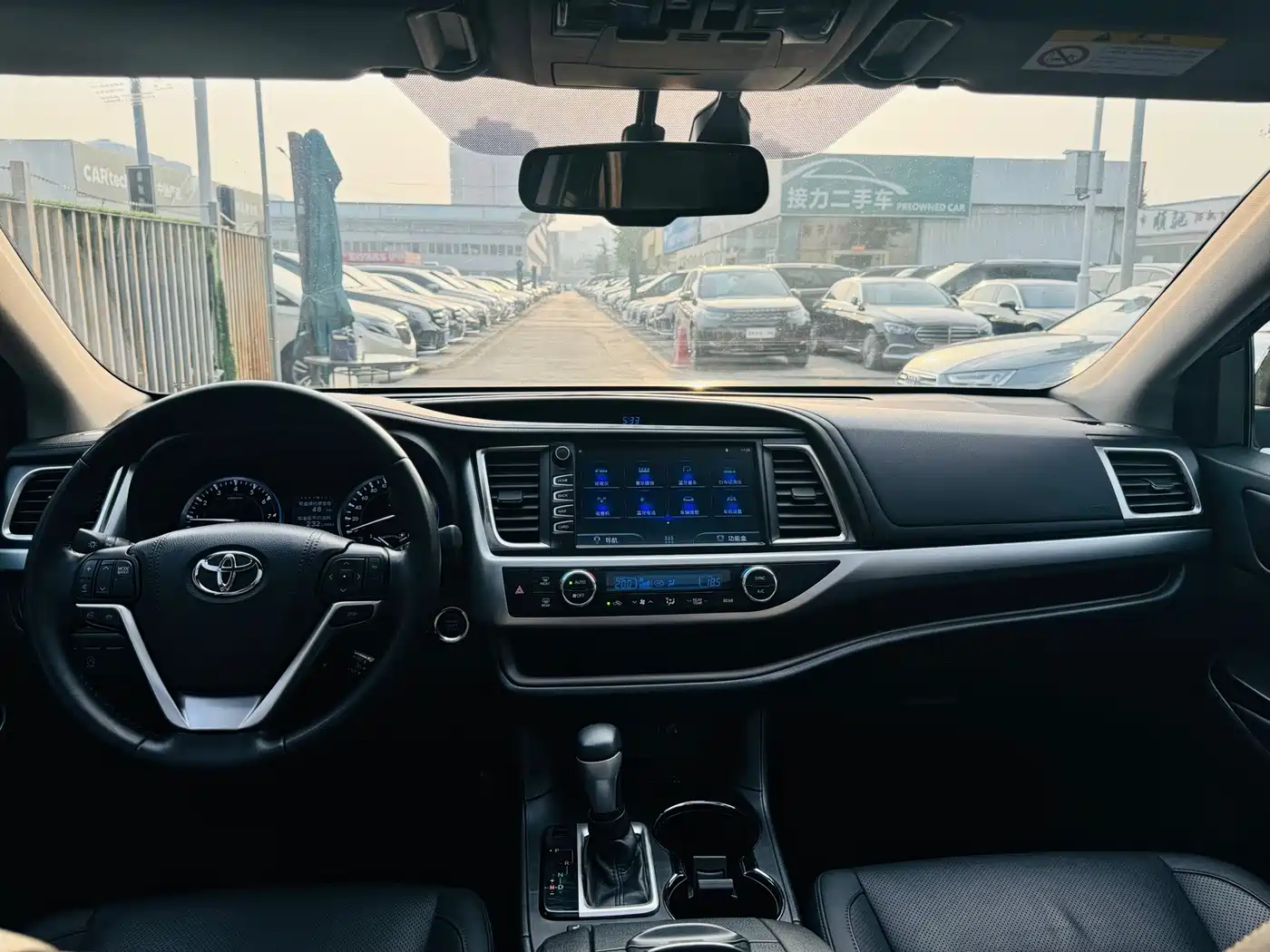 Toyota Highlander 2017 2.0T 4WD Premium 7-Seater фото 12