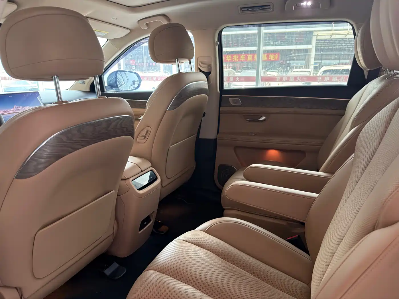 AITO Wenjie AITO M7 2022 1.5T RWD Comfort Edition фото 8