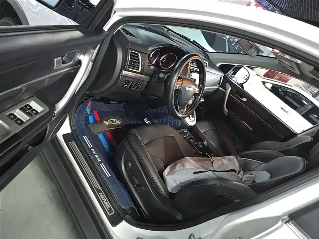 Haval H6 2015 Sport 1.5T Automatic 2WD Luxury фото 16