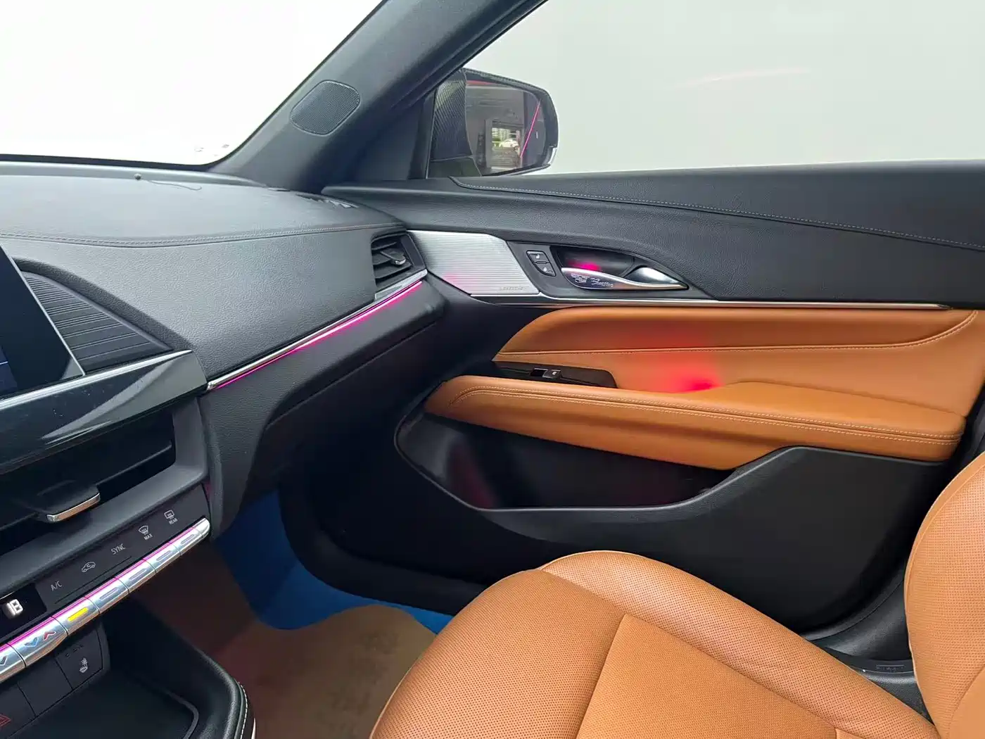 CADILLAC CT4