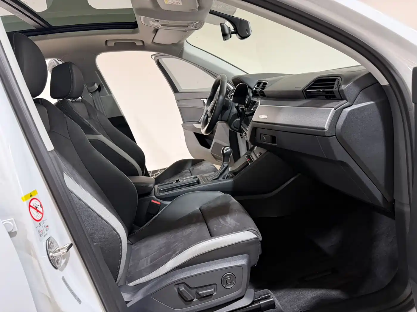 Audi Q3 2022 35 TFSI Progressive Dynamic фото 10