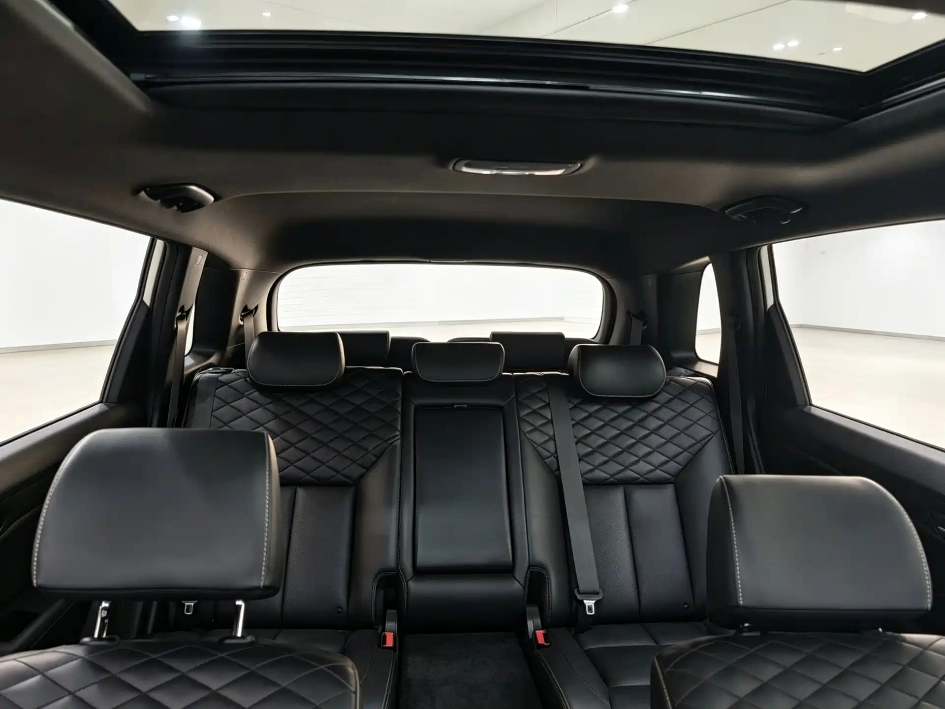 Photo 6 - Kia KX7